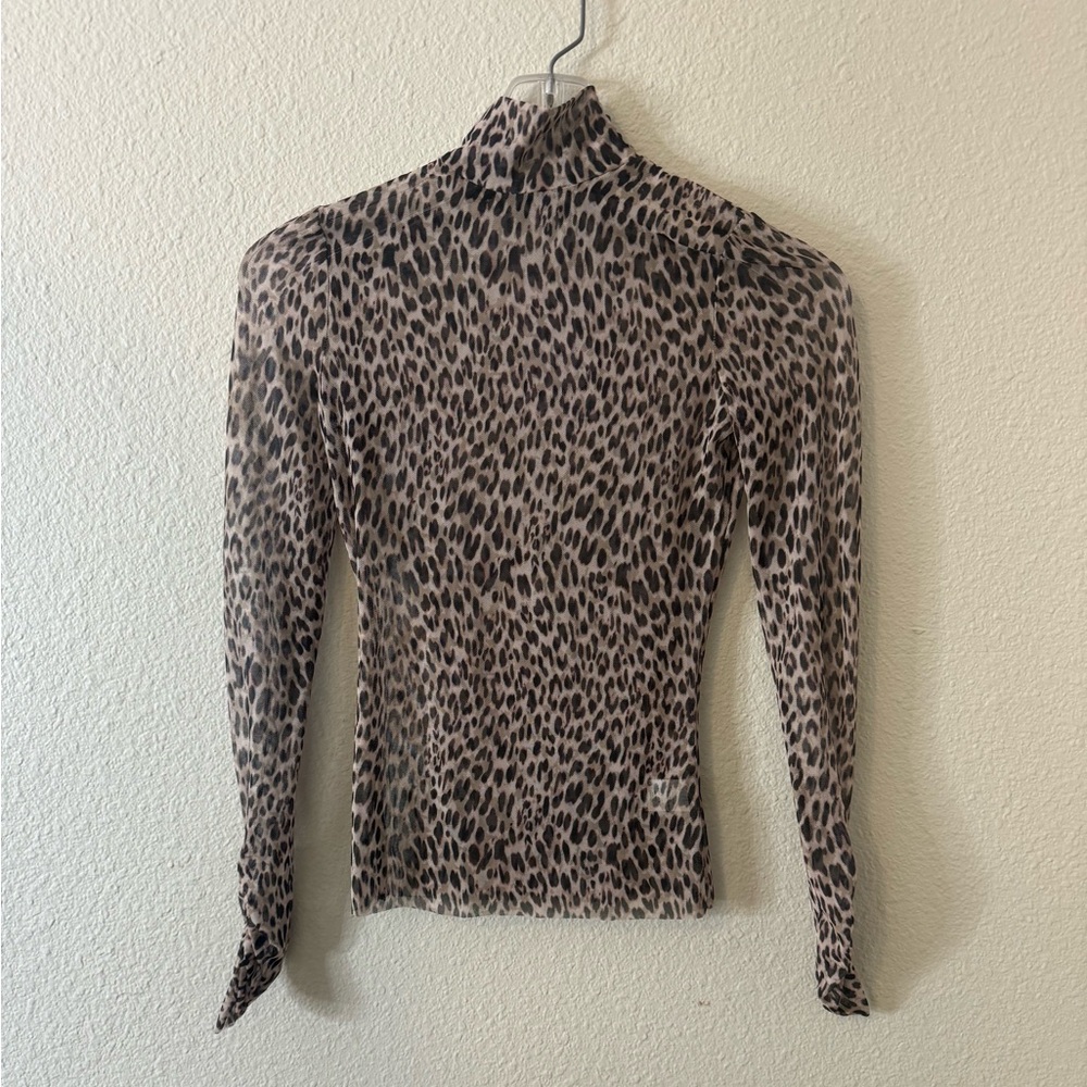 Leopard Animal Printt turtle neck top XS long sleeves